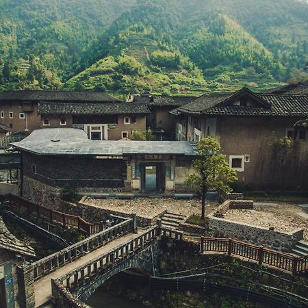 Tsingpu Tulou Retreat Hotell Zhangzhou Eksteriør bilde